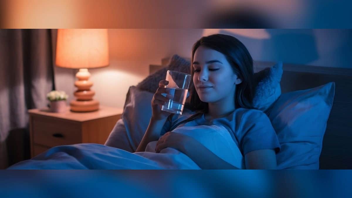 7 Bedtime Drinks That May Help Promote Relaxation and Better Sleep